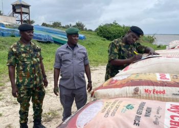 Nigerian Navy Disrupts Cross-Border Smuggling, Hands Over 364 Bags Of Foreign Rice To Customs