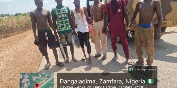 Nigerian Army Intercept Gun Runners, Rescue Six Kidnapped Victims In Zamfara State