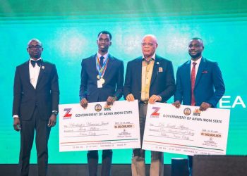 Eno Celebrates A’Ibom at 39, Honours Past Leaders, Awards N190m Scholarships