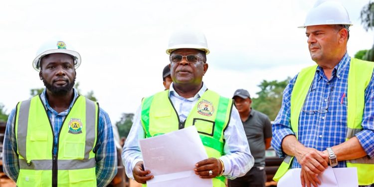 Umahi Defends Tinubu’s Infrastructure Projects, Says No ‘Rainbow Coalition’ in Ebonyi